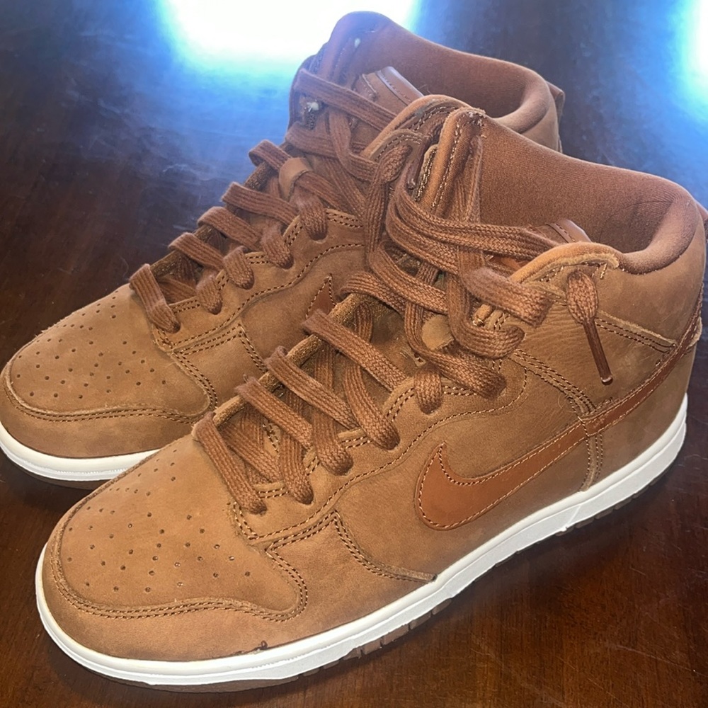Nike Dunks High-Top